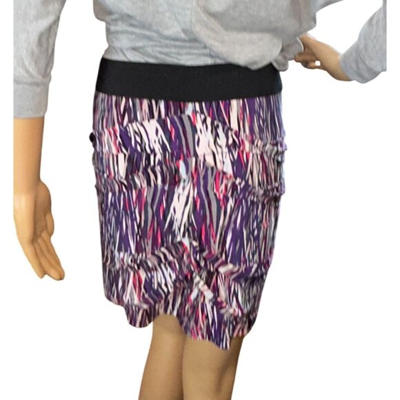 (5 for $25) BCBG Colorful Abstract Tiered Mini Skirt Size Medium - Picture 3 of 4